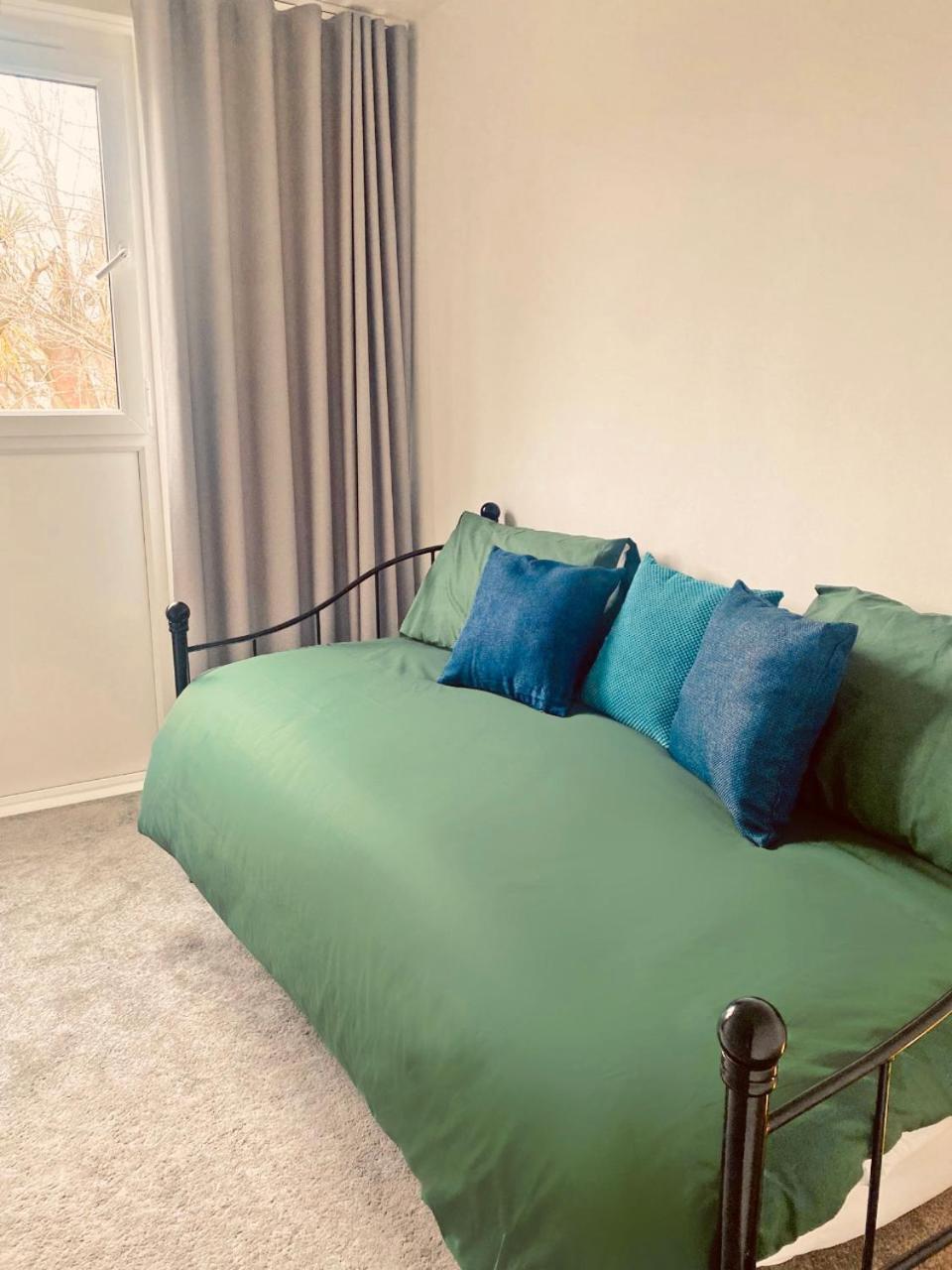 Lovely Bedroom Battersea
